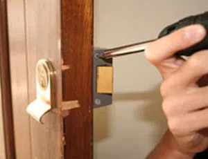 Locksmith Store Lavallette, NJ 732-375-1467 - change-locks-service